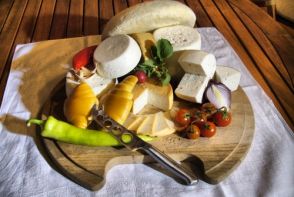Miért, mihez és hogyan fogyasszunk sajtot?